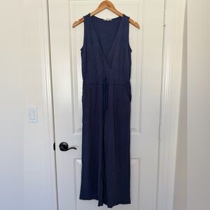 Bridge & Burn Navy Pinstripe Wide Leg Jumpsuit 
V-Neck Drawstring Comfy Chic